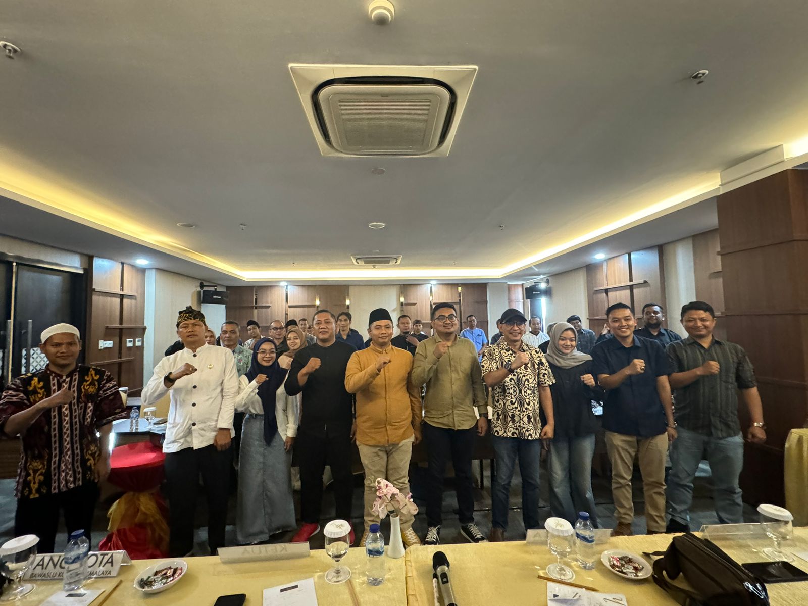 Evaluasi Pembentukan Badan Adhoc Panwaslu Kelurahan/Desa Dan Pengawas TPS 