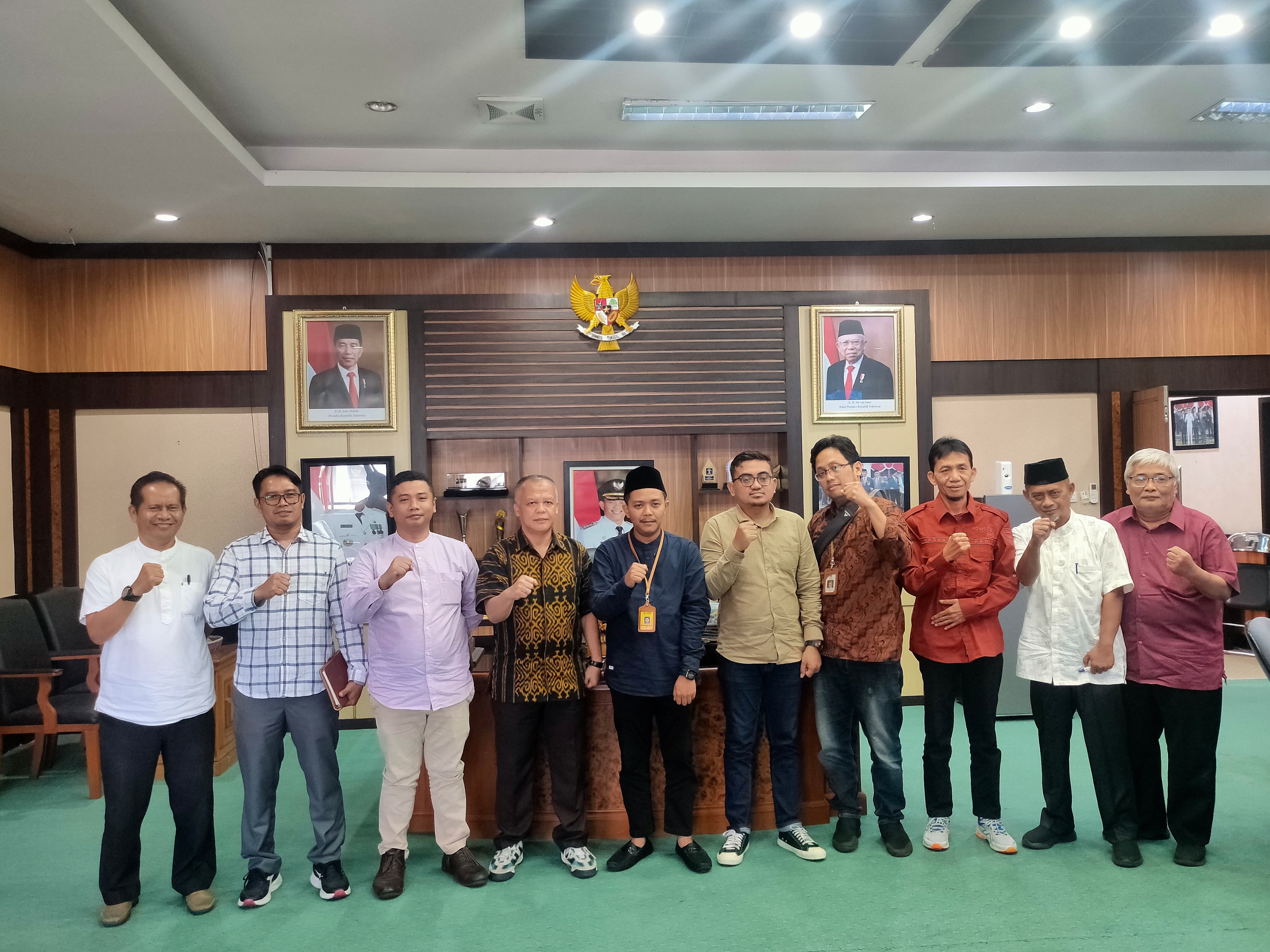 Bawaslu Kota Tasikmalaya Melaksanakan Silaturahmi dengan PLH Walikota Tasikmalaya