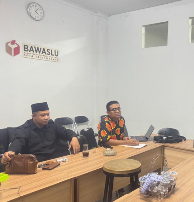 Menyampaikan Hasil Pengawasan Tahapan Kampanye Pemilihan Serentak Tahun 2024