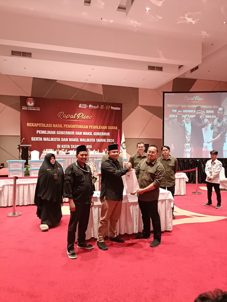 Pengawasan Langsung Pleno Rekapitulasi Penghitungan Suara Pada Pemilihan Serentak Tahun 2024