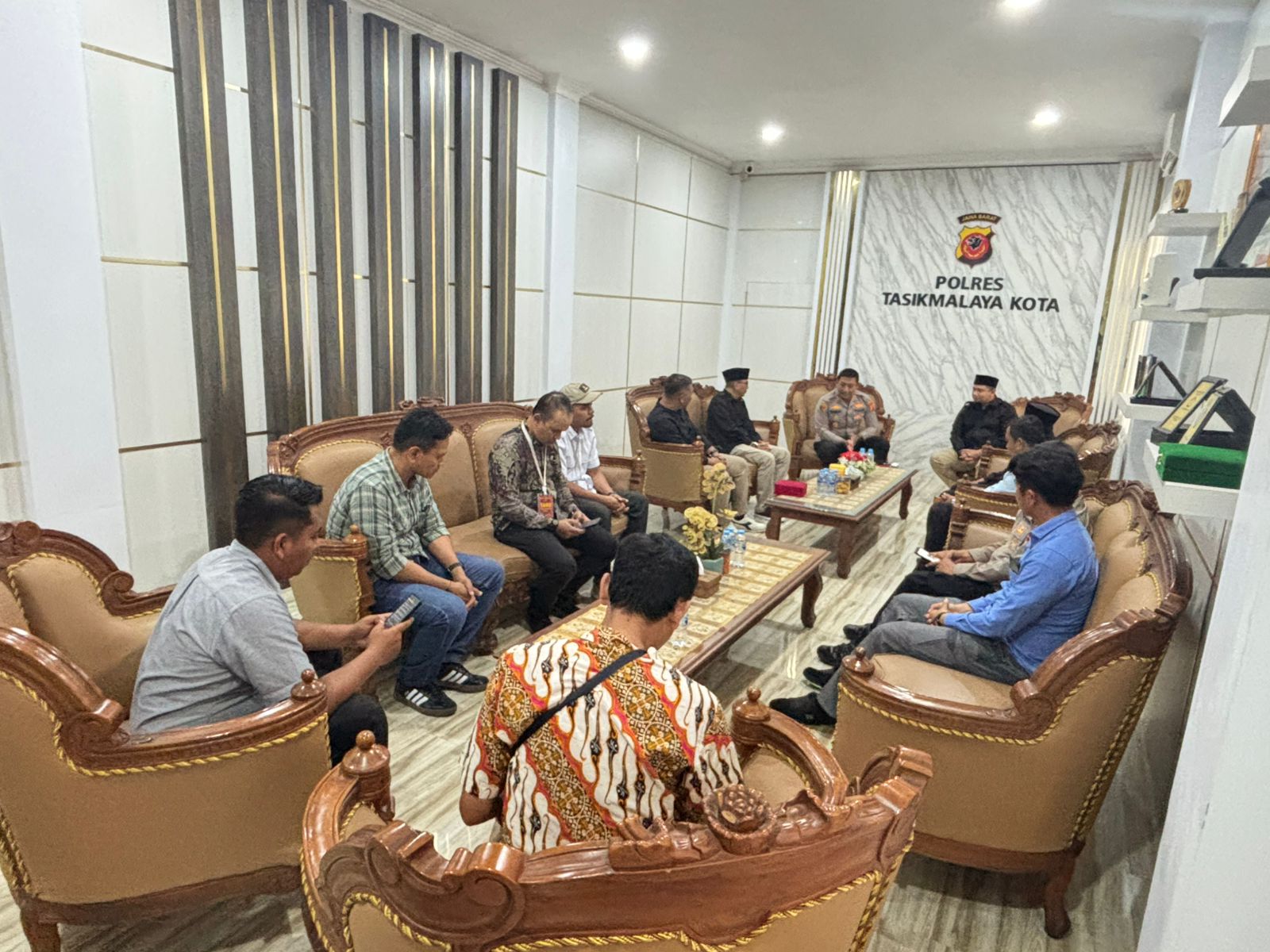 Melaksanakan Silatuhrahmi dan Koordinasi dengan Kapolres Tasikmalaya kota