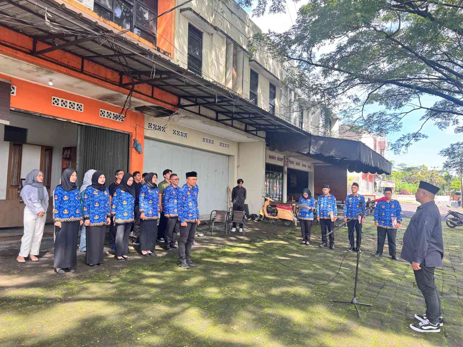 Ketua Bawaslu Kota Tasikmalaya Pimpin Upacara Hari Pahlawan Nasional 2025: “Pahlawan Teladanku, Terus Bergerak, Melanjutkan Perjuangan”