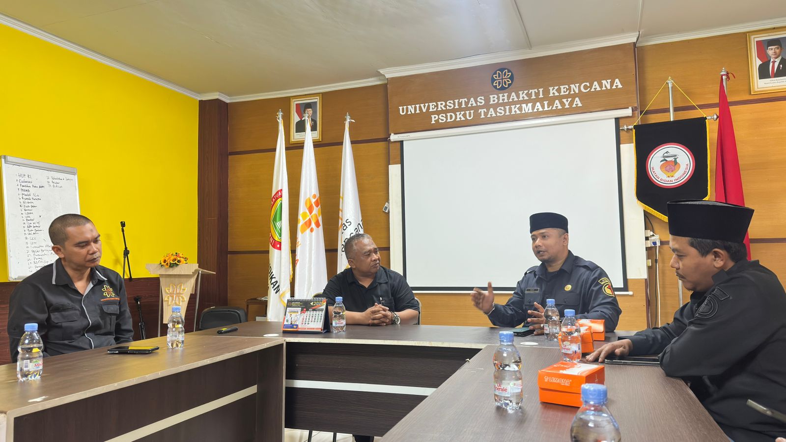  Bawaslu Kota Tasikmalaya Silatuhrahmi Ke universitas Bhakti Kencana