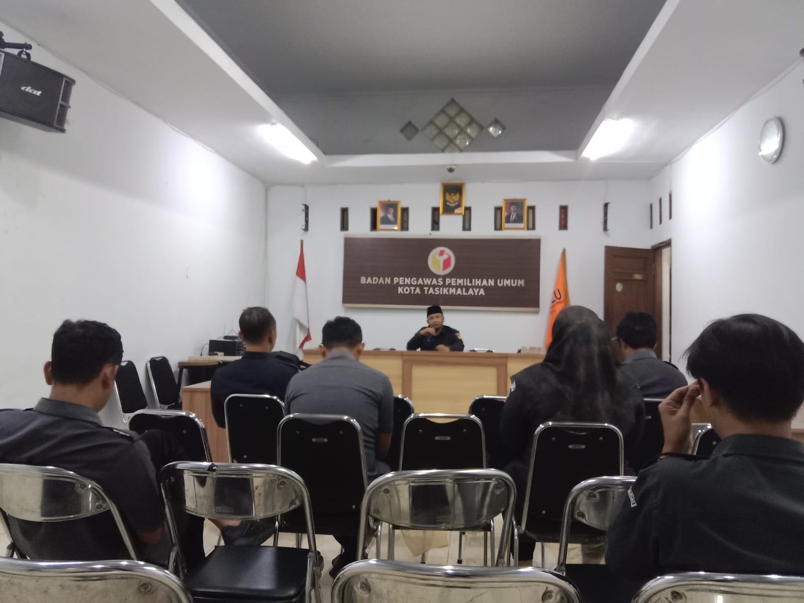 Perkuat Sinergi dan Pemahaman Tupoksi, Bawaslu Kota Tasikmalaya Gelar NGOBRAS Usai Apel Pagi
