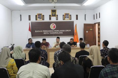Anggota Bawaslu RI Totok Hariyono Kunjungi Bawaslu Kota Tasikmalaya, Dorong Konsolidasi Demokrasi di Masa Non-Tahapan