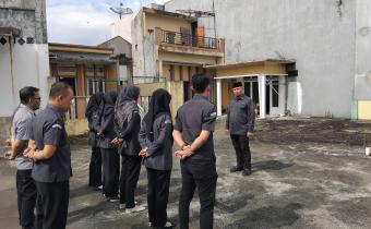 Wajah Baru, Semangat Baru: Ketua Bawaslu Kota Tasikmalaya Ajak Jajaran 'Warnai' Kantor dengan Integritas